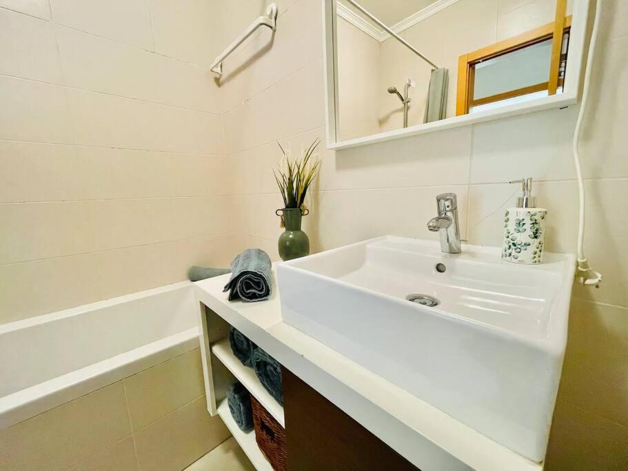 Peradoce - Beach 150M - Terrace - Private Parking Apartment Armacao de Pera Luaran gambar